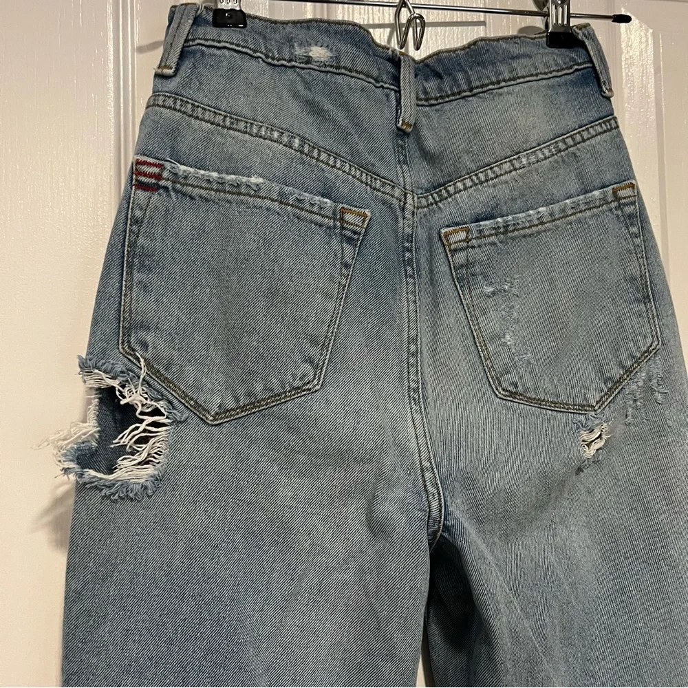 Urban outfitters ripped jeans - Picture 3 of 5